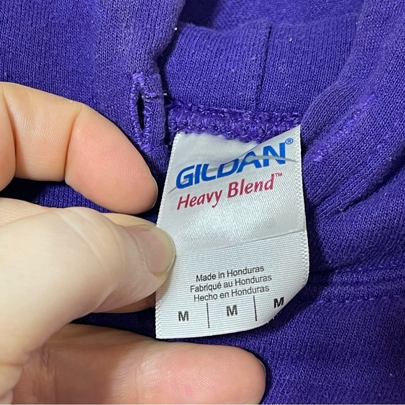 Gildan, Farming Lifeline Hoodie. Size Medium. Good used condition! - Picture 4 of 5